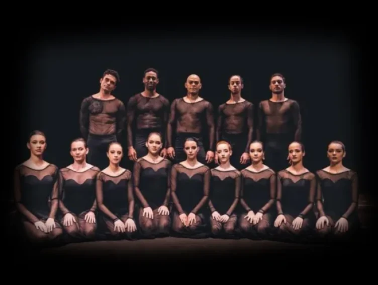 CONHEÇA A HISTÓRIA DA<br /><strong>Entre Faces Cia de dança</strong>