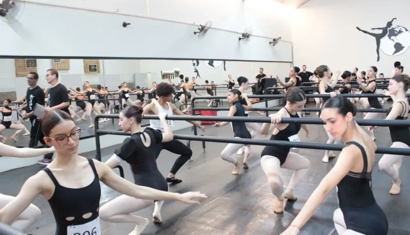 PROJETO ENTRE FACES A DANÇA QUE CONSTRÓI FUTUROS 